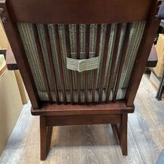３１日まで引き取り限定値下げ！【中古】座面低め　回転式ダイニングチェア　2脚セットの画像