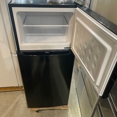 大幅割引！！/配送可【ハイアール】130L 直冷式冷蔵庫★2020年製 クリーニング済/6ヶ月保証付き 【管理番号11705】知の画像