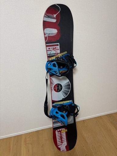 よく見る「芸能人が愛用 155 DESCENDANT BURTON バートン (黒猫 スノーボードセット ボード