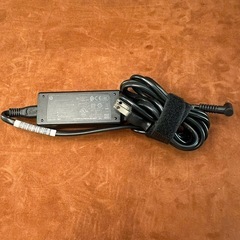 HP青ピン 19.5V 2.31A 45W AC アダプターの画像