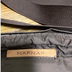 NAFNAF ショルダーバッグの画像