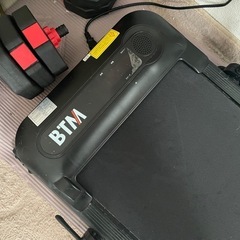 電動ランニングマシン ルームランナーの画像