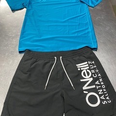 ☆ドバイモール購入☆新品Speedo ラッシュガード & O'N...