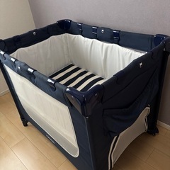 カトージ　ポータブルベビーベッド