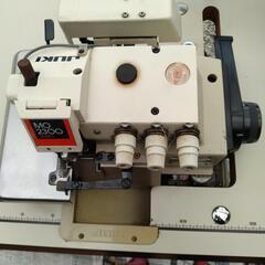 ロックミシンMOE-2304の画像