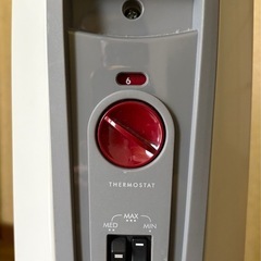 デロンギ　オイルヒーター
の画像