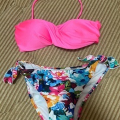 セパレート水着　花柄　レディース　新品　未使用