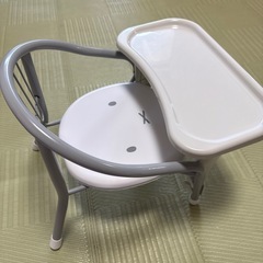 ミッフィー　テーブルチェア