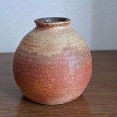 花入れ(焼き物)の画像