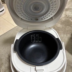 炊飯器（SHARP）3合炊の画像
