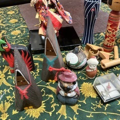和風民芸品・こけし・置物など14点まとめ売り（レトロ・アンティーク風）の画像