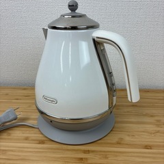 デロンギ　アイコナキャピタルズ　電気ケトルの画像