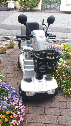 フランスベッド 電動シニアカー S141 　充電器、延長ケーブル付 フランスベッド 電動シニアカー S141 充電器、延長ケーブル付