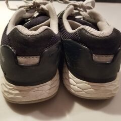 New Balance ニューバランス●ネイビー レディース　スニーカー●23.5ｃｍ●　の画像