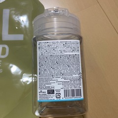 食材、水の保存容器の画像
