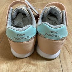 新品　ニューバランス　19.5センチの画像