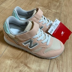 新品　ニューバランス　19.5センチ