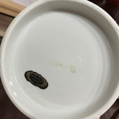 レトロ陶器人形（オルゴール付き・音出ません）アンティーク風置物の画像