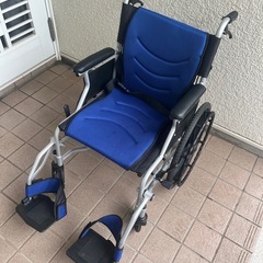 中古 車椅子　22インチ　ノーパンクタイヤの画像