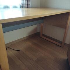 机(コンセント付き)の画像
