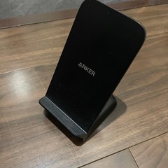 ANKER ワイヤレス充電スタンド ブラック Ａ２５２１