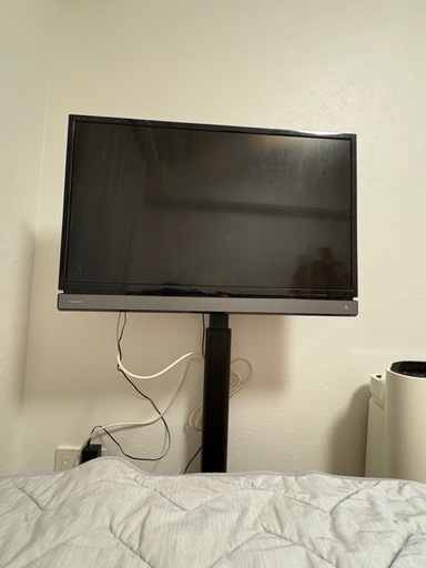 最終値下げ！お届け可能！東芝レグザ32V30とスタンド