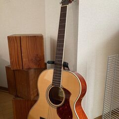 ギター美品 4万円 ケース・台付き　J-300A James　初心者