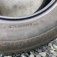 バリ山 スタッドレスタイヤ 4本　195/65R15 BRIDGESTONEの画像