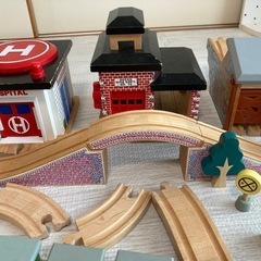 木製レールトイ　IKEA　Kinder Spiel　きかんしゃトーマス 木製 レール ラーニングカーブ ソドーレスキューセット 　の画像