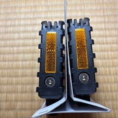 未使用　折りたたみ式ペダル　軽量コンパクト　左右セットの画像