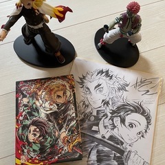 《数量限定版》鬼滅の刃DVD&フィギア2体&色紙の画像