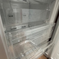 🔵中型〜大型冷蔵庫番号125 maxzen 2024年製【327...