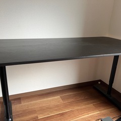 机 IKEA 大きめ