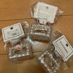 新品未使用✨パール付きヘアクリップ3個セット