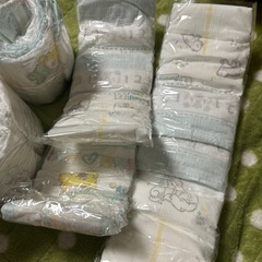 テープオムツS  約20枚の画像