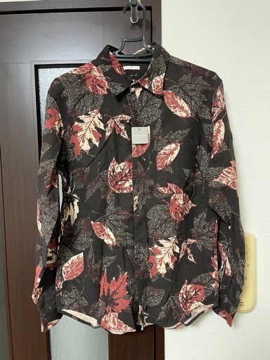 お受け渡し決まりました。　
お早い方、現在掲載品全てまとめて8000円でお譲り致します。