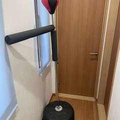 パンチングの画像
