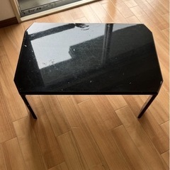 小さいテーブル