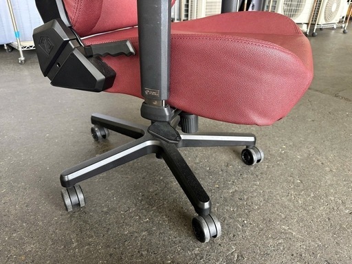 Dulton☆古着の501XXをインストールしたオリジナル鉄錆びダイニング