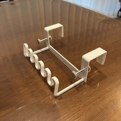 tower洗面戸棚下歯ブラシホルダーの画像