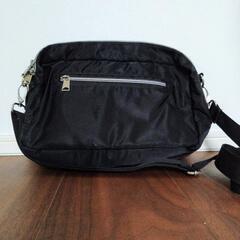 【ALPHA INDUSTRIES】ショルダーバッグの画像