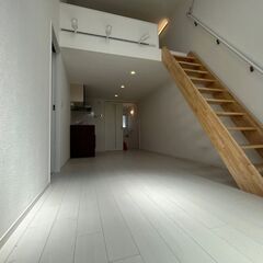 【世田谷区★特集】小田急線/豪徳寺駅 歩7分　ロフト付き築浅1L...