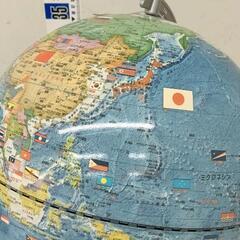0517-342 地球儀　30cm 世界の国旗イラスト付の画像