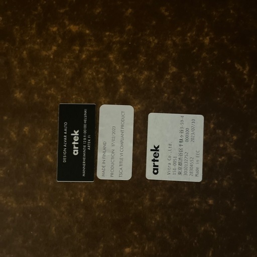 artek 81C 正方形テーブル