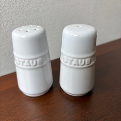 STAUB ストウブ　ソルト&ペッパー シェイカー ホワイト　ス...