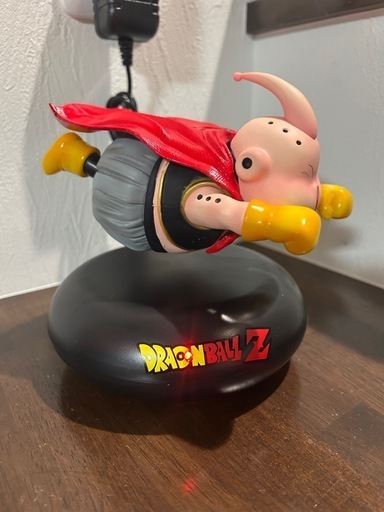ドラゴンボール　浮遊　魔人ブウ 飛行ポーズ フィギュア 約15cm