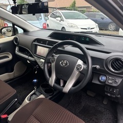平成25年トヨタ アクア 距離　42,200KM  車検 8 年11 月の画像