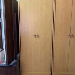 開き扉引き出し付き洋服ダンス