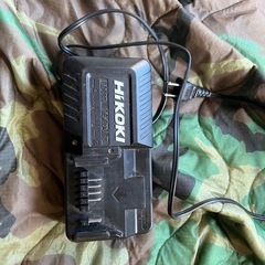 ハイコーキ充電器