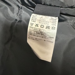 adidasベンチコートの画像
